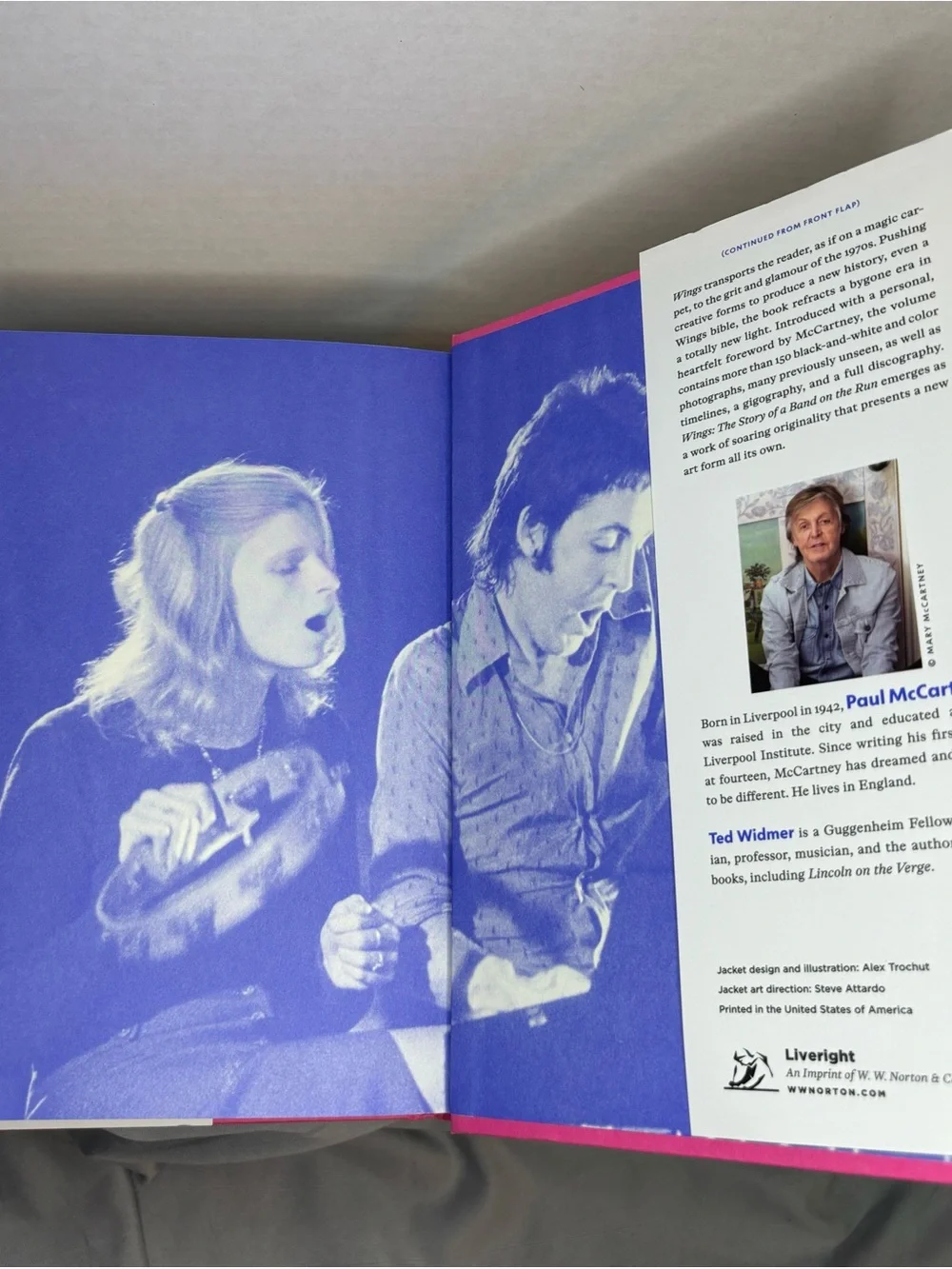 Paul McCartney Wings: The Story of a Band On The Run - Blue Hardcover